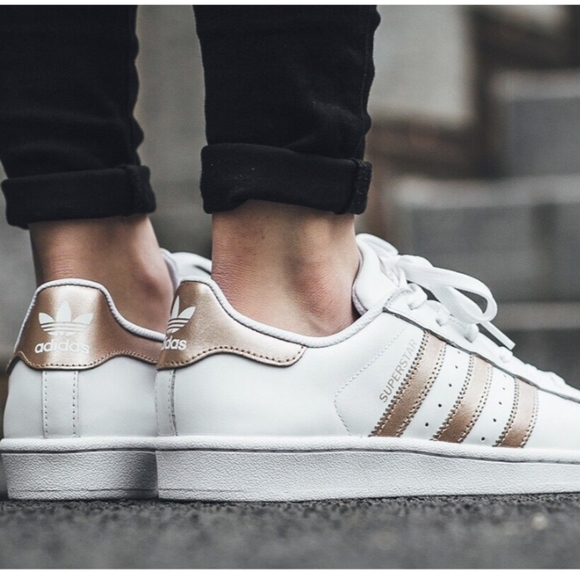 Adidas Originals SUPERSTAR Metallic Copper Rose Gold sz 9 - Picture 3 of 3